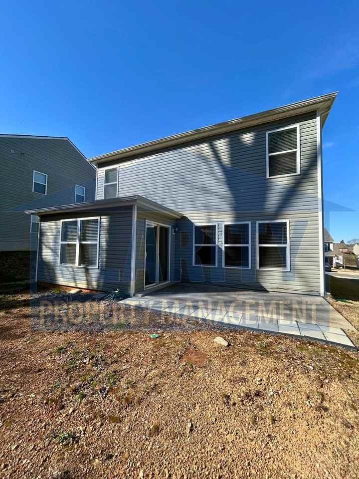 3336 Harmony Ct Ne - Photo 4 of 28