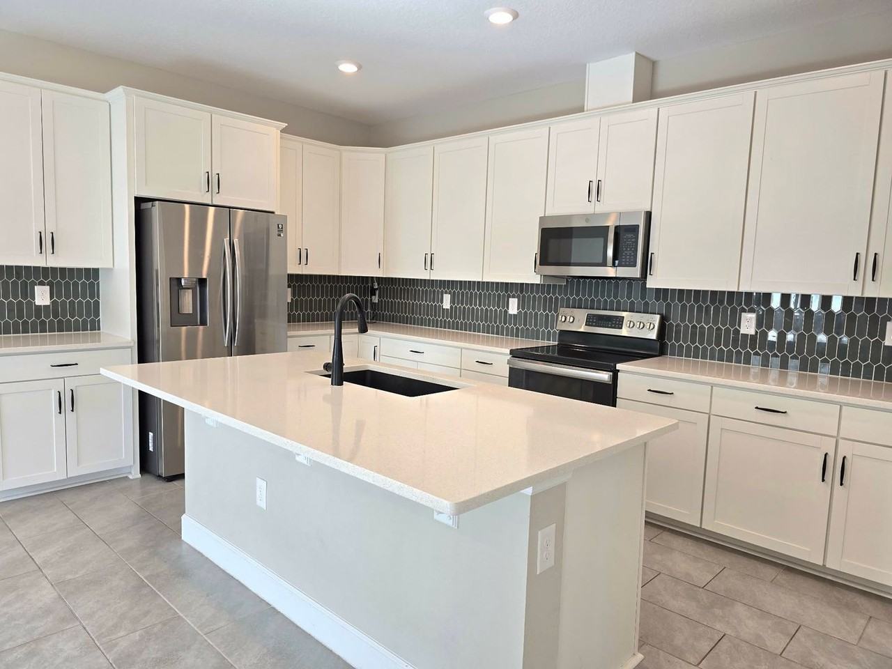 5431 Arlington River Dr - Photo 4 of 30