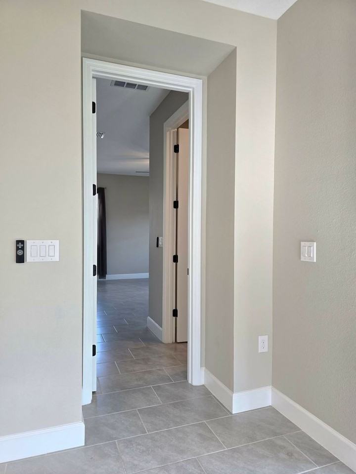 5431 Arlington River Dr - Photo 7 of 30