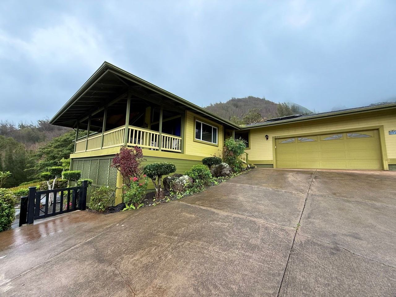 541 Kulaiwi Dr - Photo 2 of 39