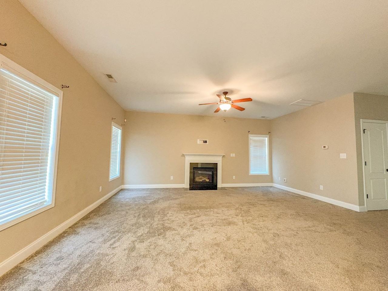 1804 Shady Knoll Ln - Photo 3 of 22