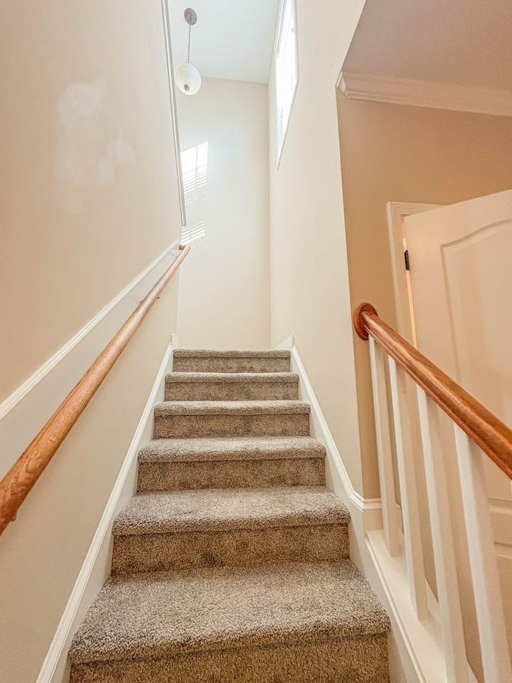 1804 Shady Knoll Ln - Photo 6 of 22