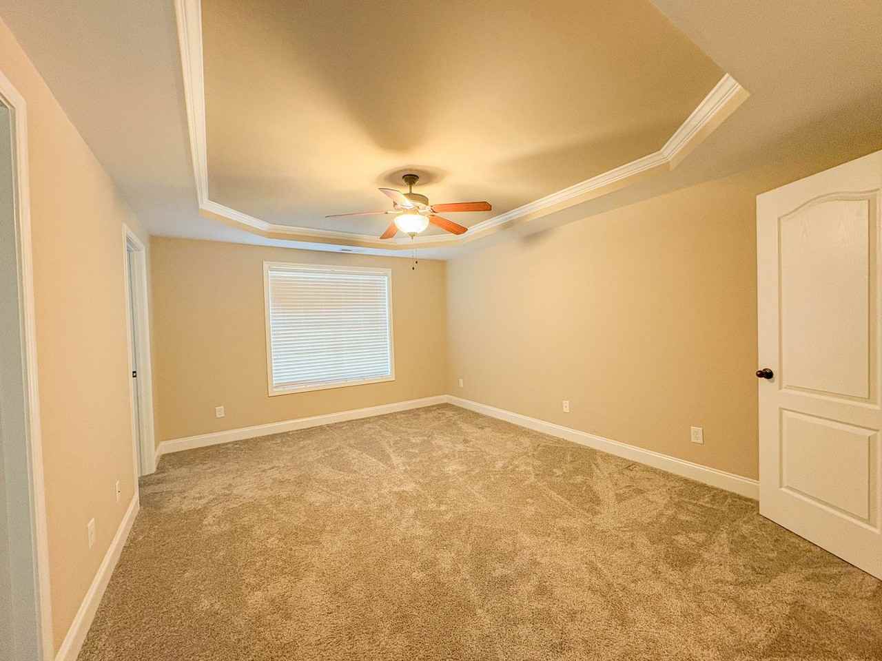 1804 Shady Knoll Ln - Photo 7 of 22