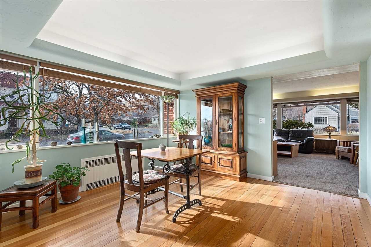 1501 Cedar St - Photo 6 of 24