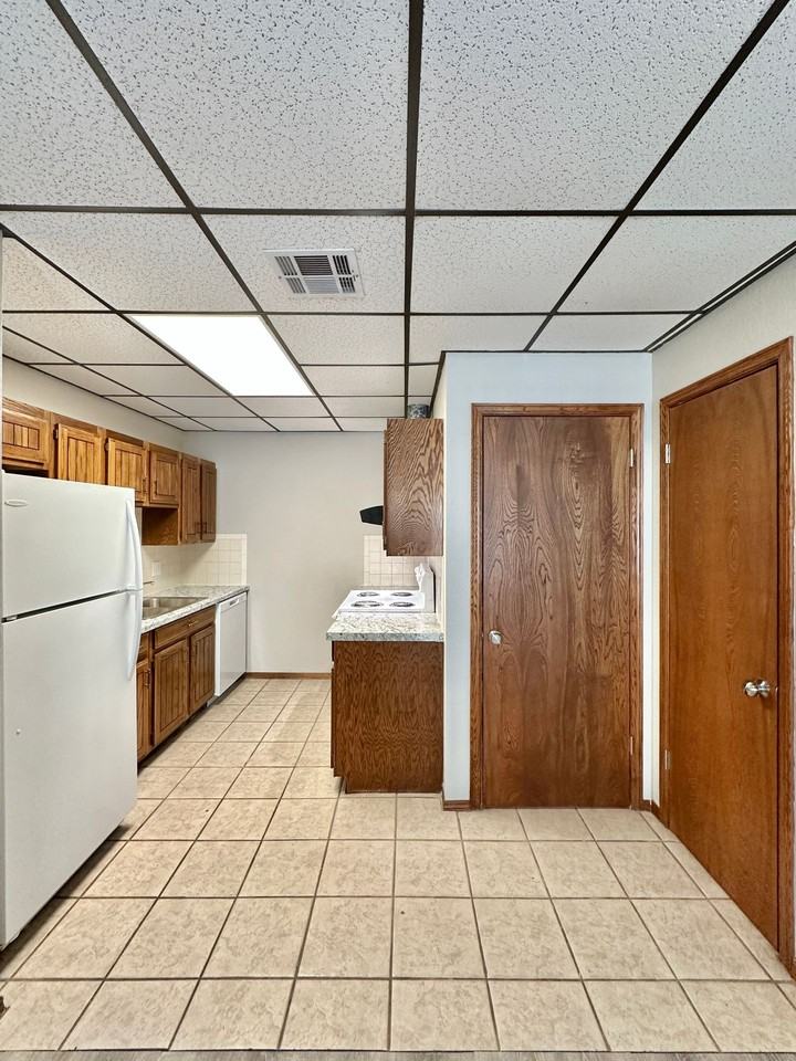 4647 West Gore - Photo 5 of 17