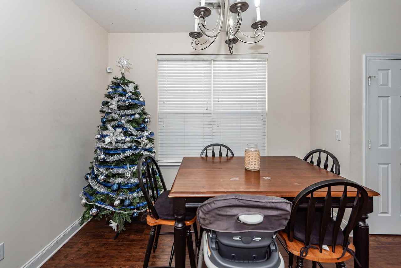 254 Chemistry Cir - Photo 5 of 28