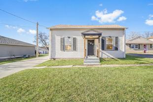 826 S Madison St - Photo 1 of 1