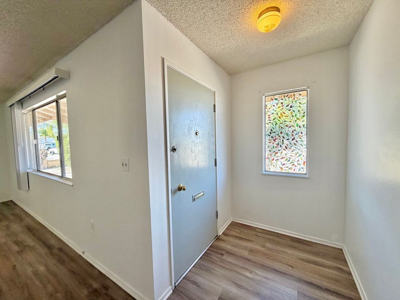 28426 W Worcester Rd - Photo 6 of 33