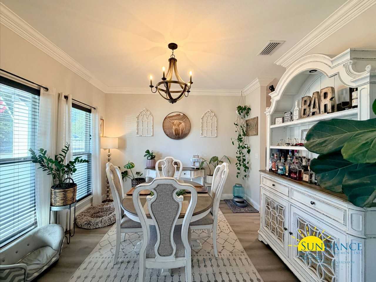 62 4th St - Photo 4 of 35