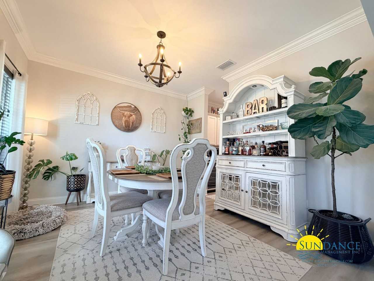 62 4th St - Photo 5 of 35