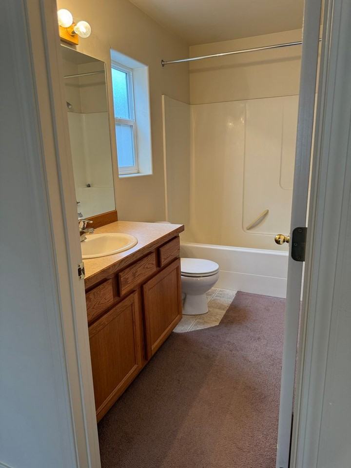 622 Cedarbrook Dr - Photo 6 of 8