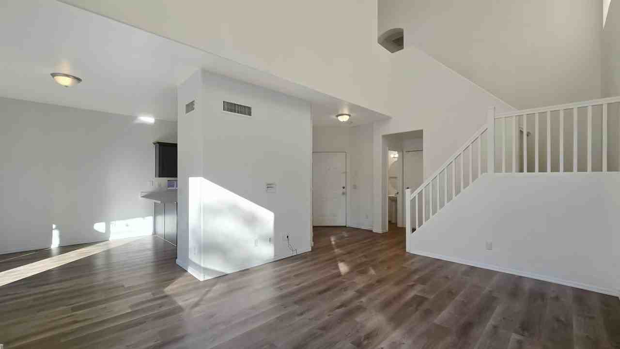 11421 W Pima St - Photo 5 of 32