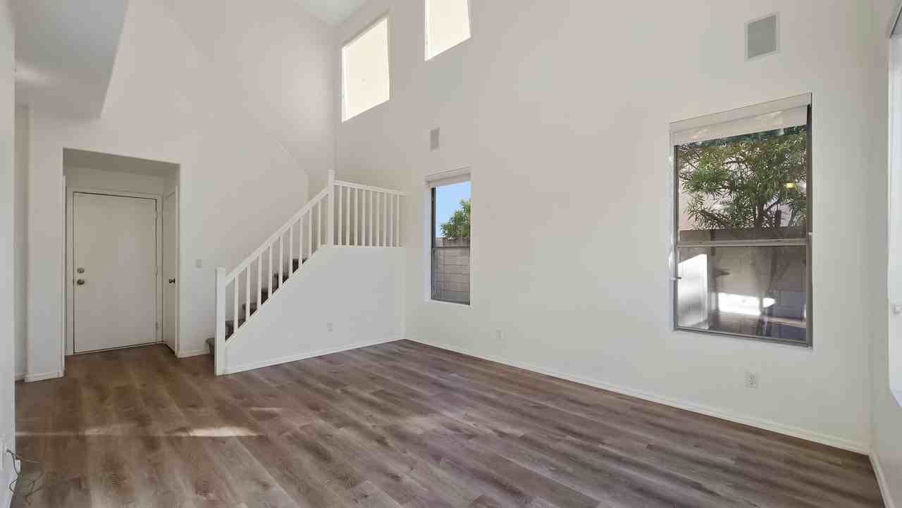 11421 W Pima St - Photo 6 of 32