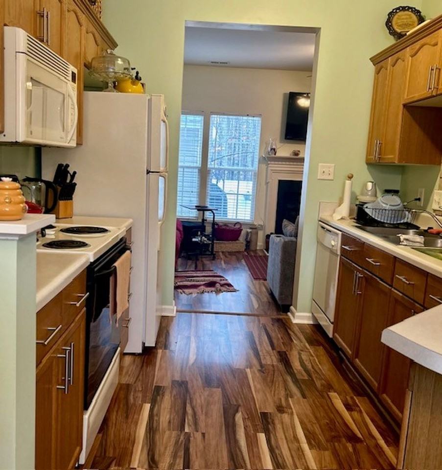 8100 Sapwood Ct - Photo 6 of 17