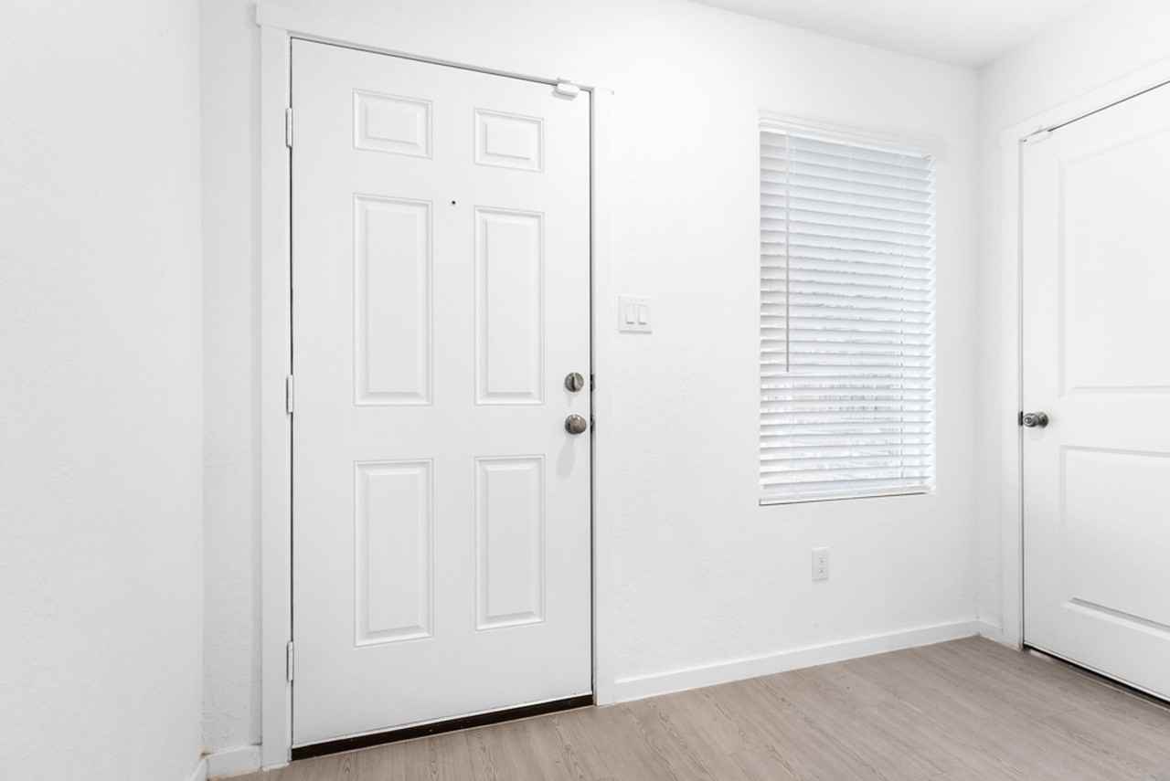 5624 Jasper Pl - Photo 5 of 31