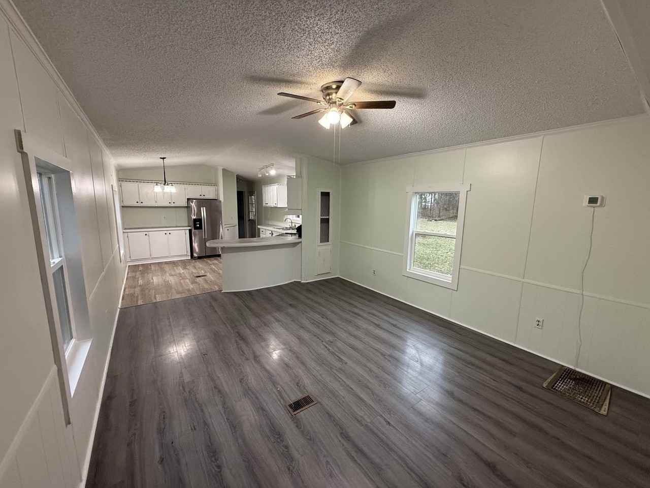 3065 J Montgomery Rd - Photo 5 of 12