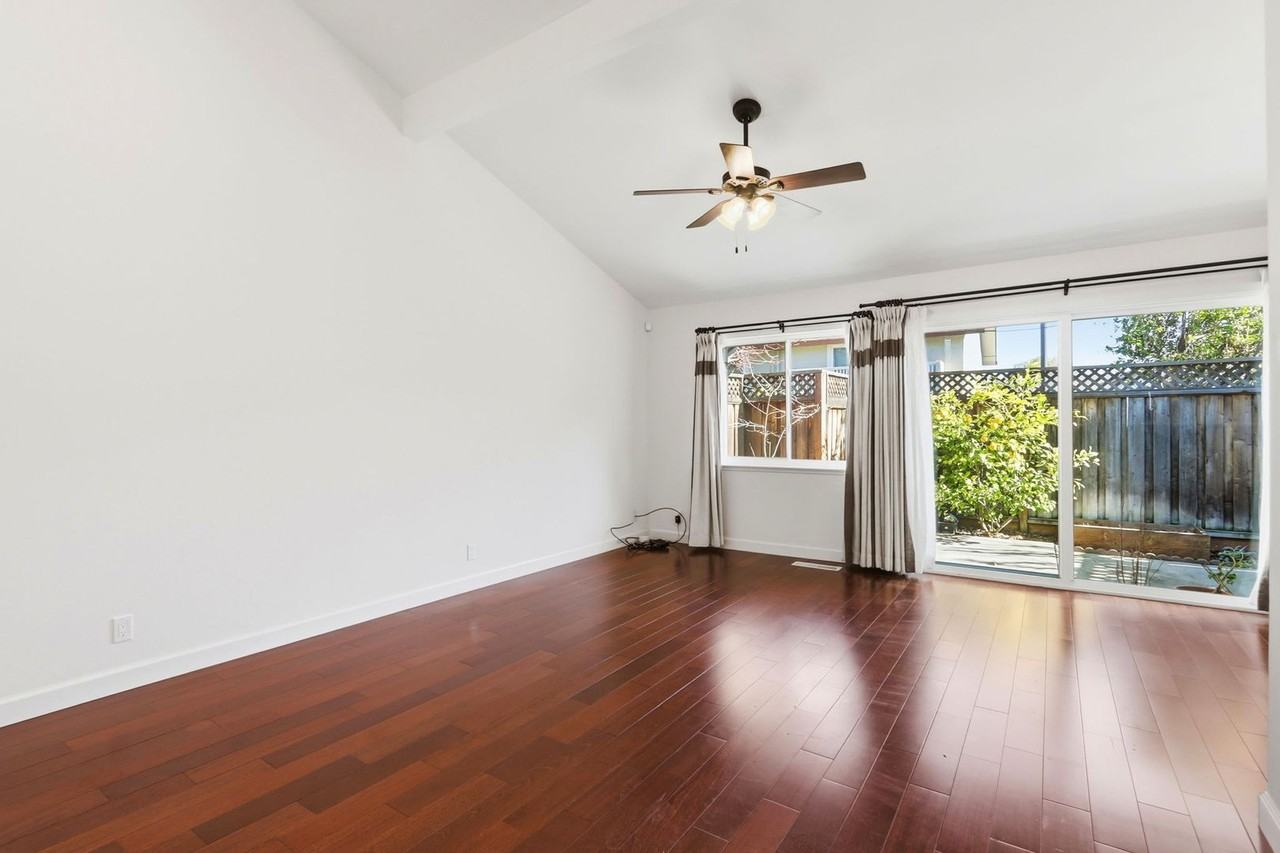 1348 Merrivale West Sq - Photo 3 of 12