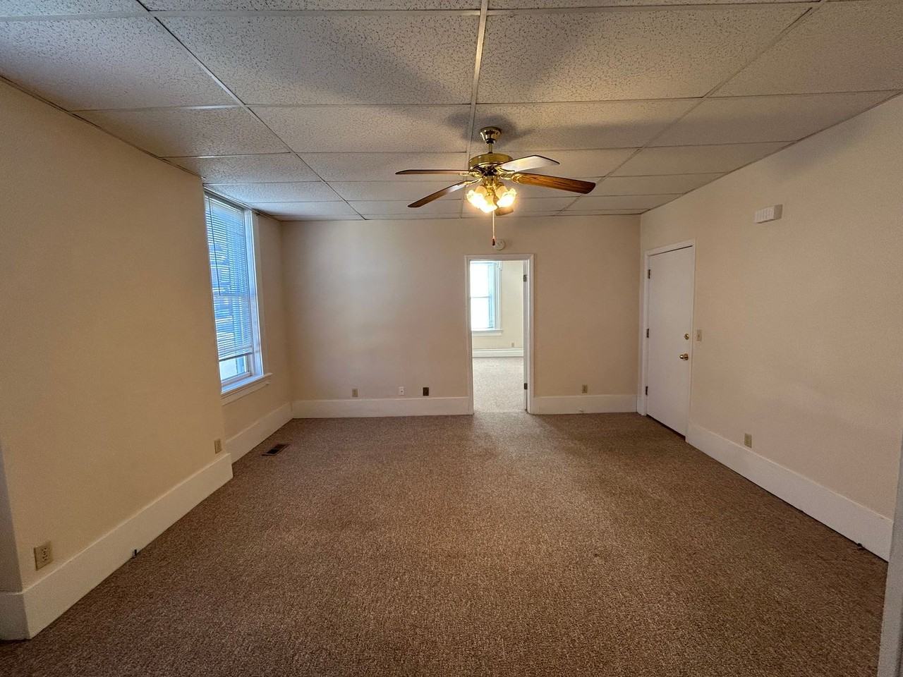 1033 Kentucky St - Photo 2 of 10