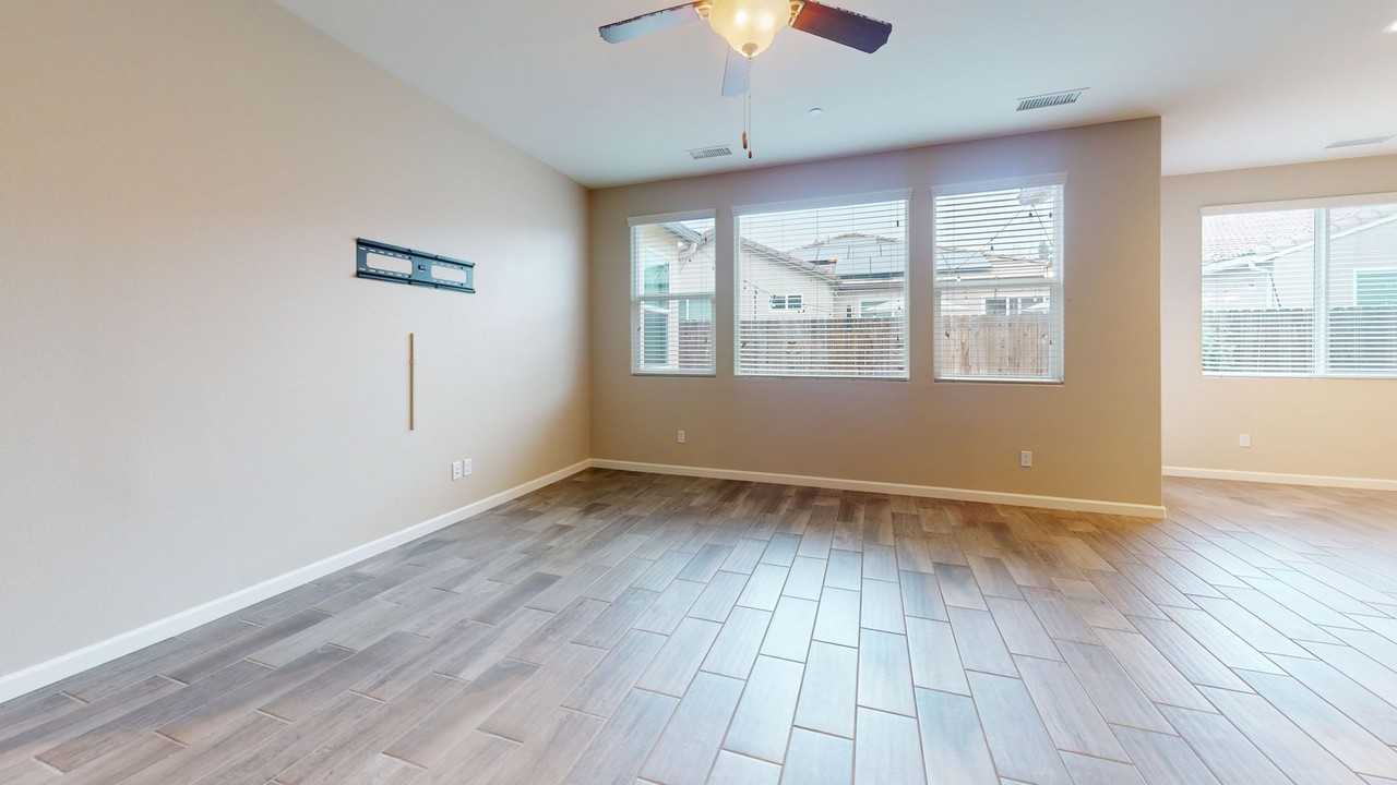 3033 Antonio Ln - Photo 3 of 43