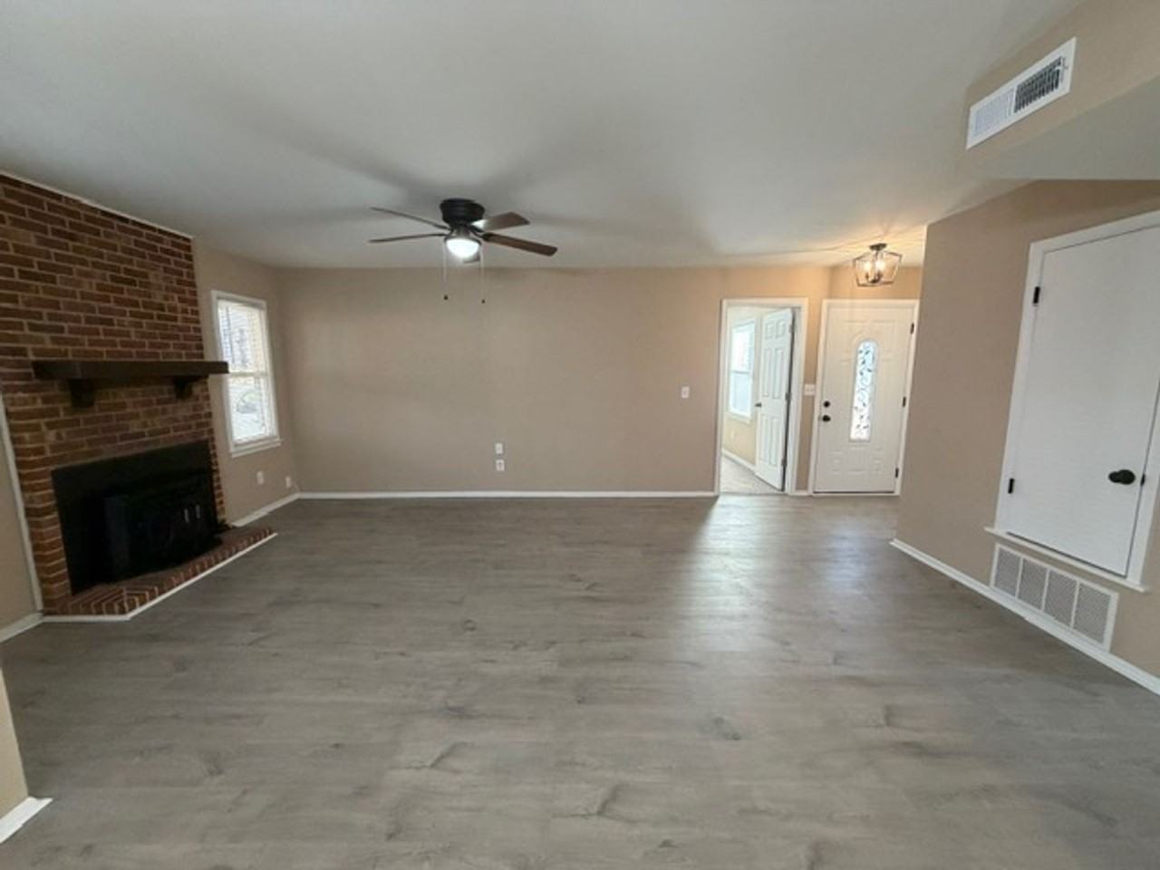 643 Woodhaven Dr - Photo 5 of 23