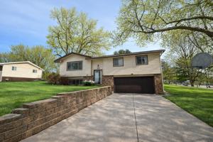 featured image of 8241 Hillside Dr
