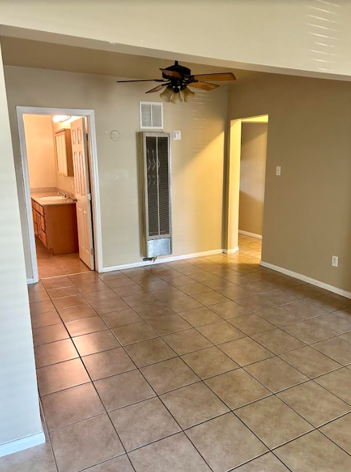 1401 14th St - Photo 3 of 11