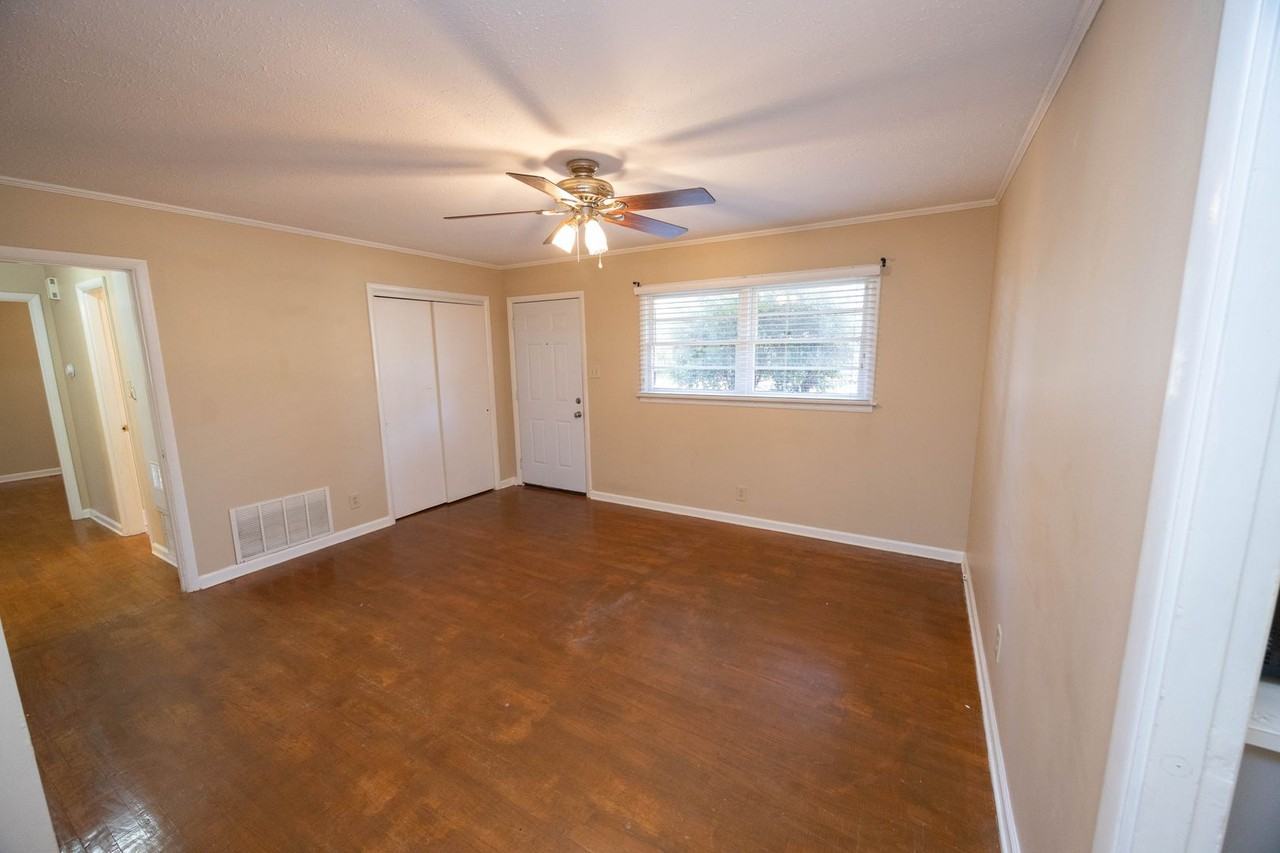 3418 Milan Dr - Photo 5 of 16