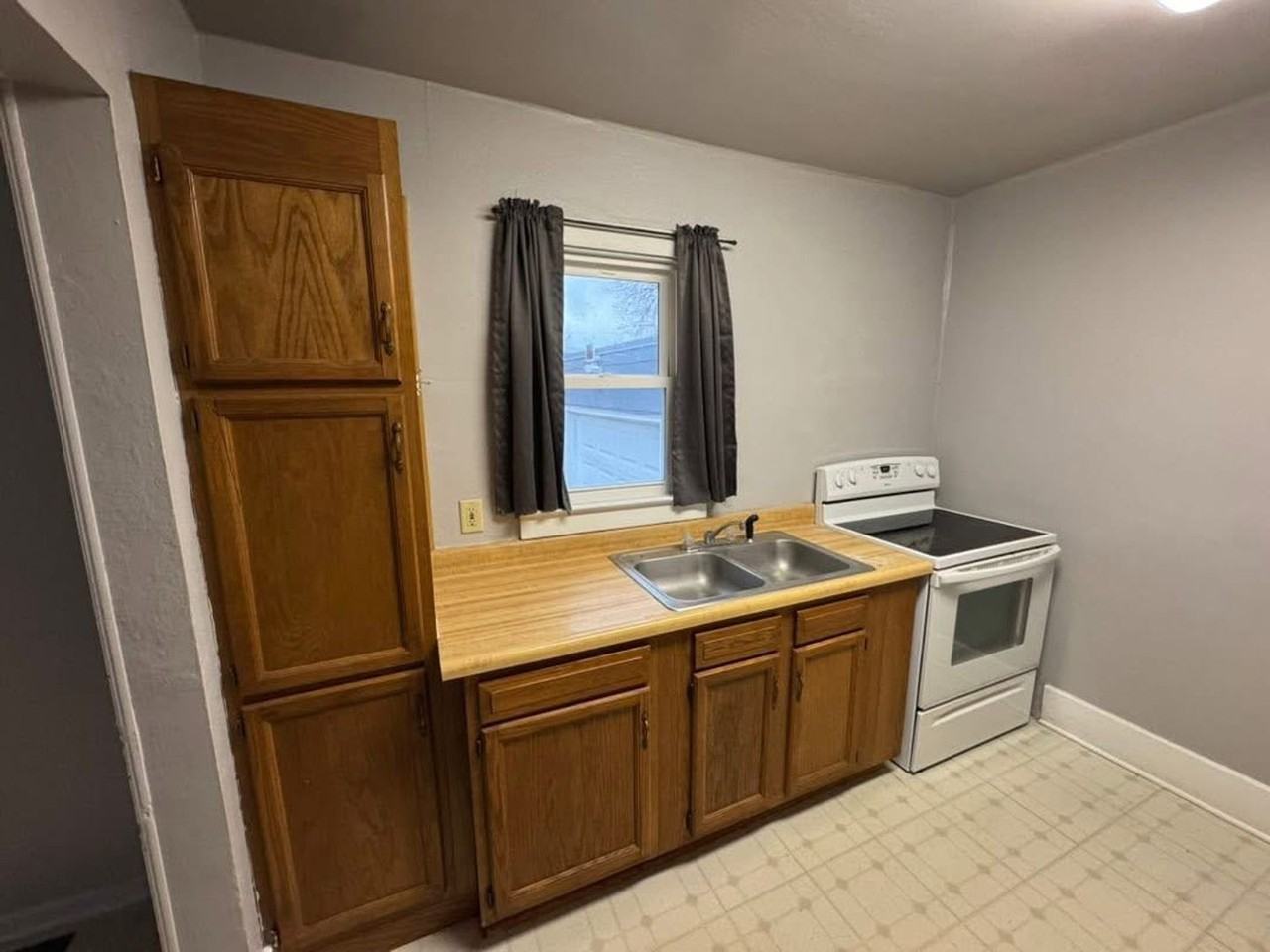 1234 S 19th St - Photo 5 of 8