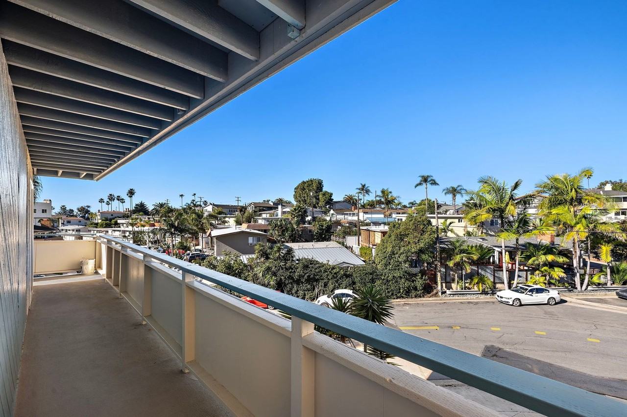 229 W Escalones - Photo 7 of 14