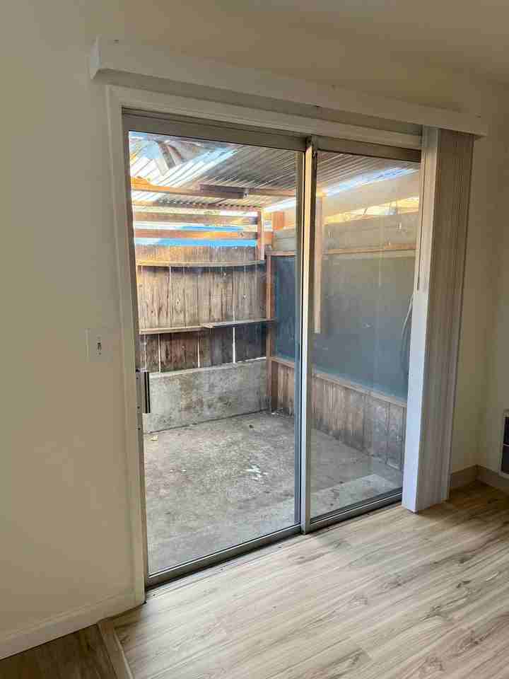 3110 E Mill Plain Blvd - Photo 2 of 19