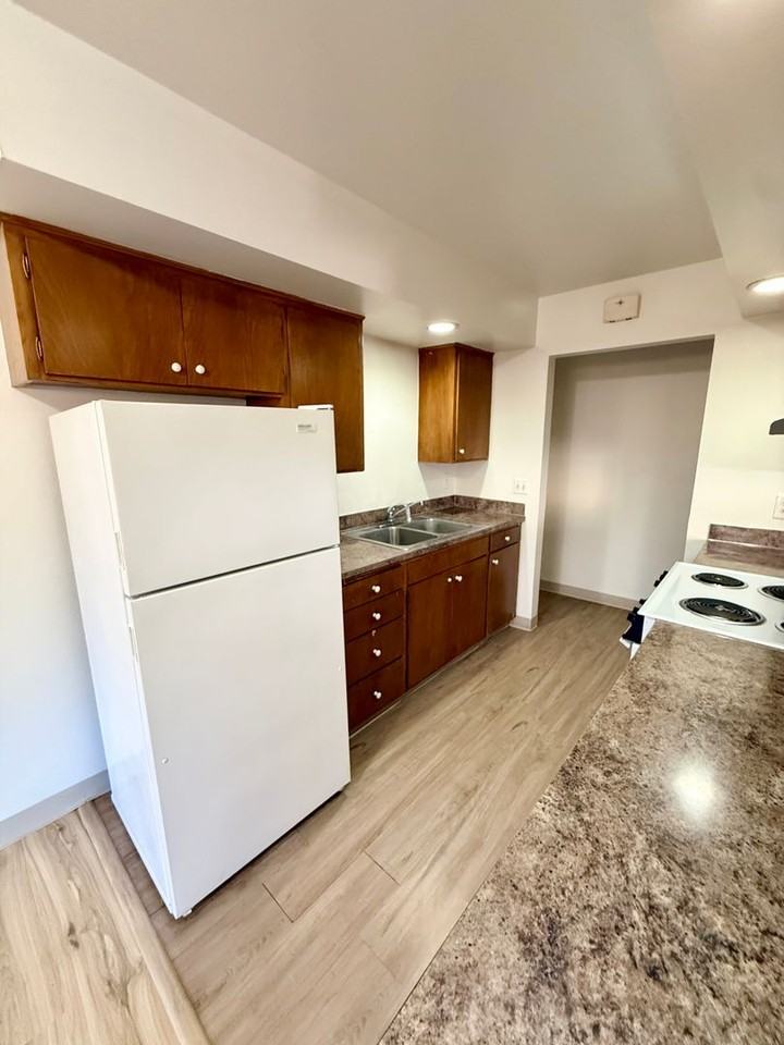 3110 E Mill Plain Blvd - Photo 7 of 19