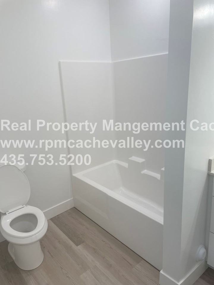 101 J 101 - Photo 4 of 16