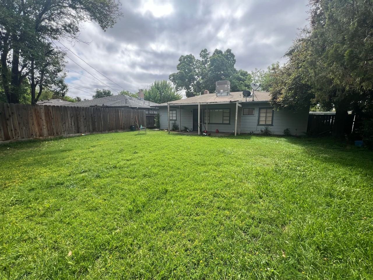 1959 Rutledge Way - Photo 5 of 20