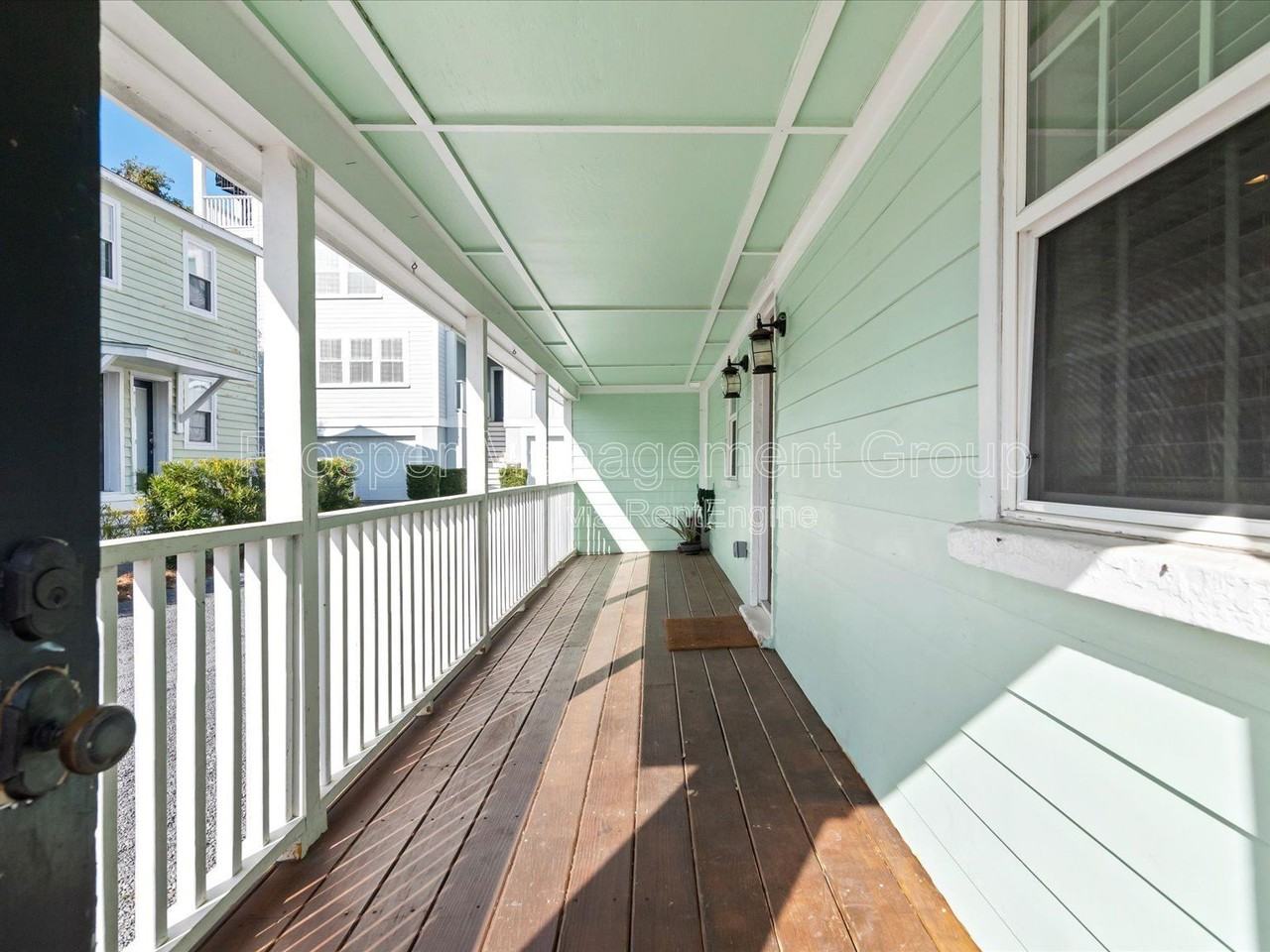 400 Sumter St - Photo 2 of 30