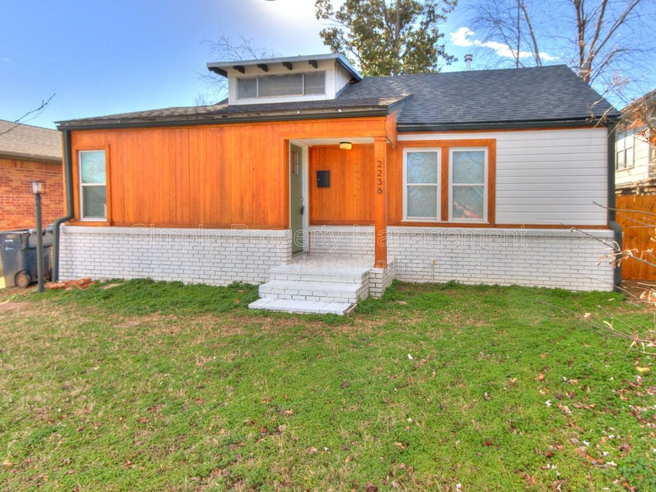 2238 Nw 42nd St - Photo 2 of 22