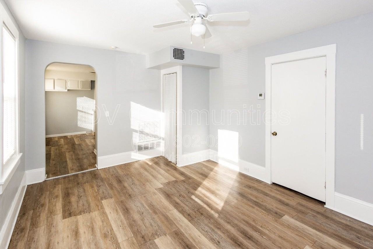 3132 W 33rd St - Photo 5 of 12