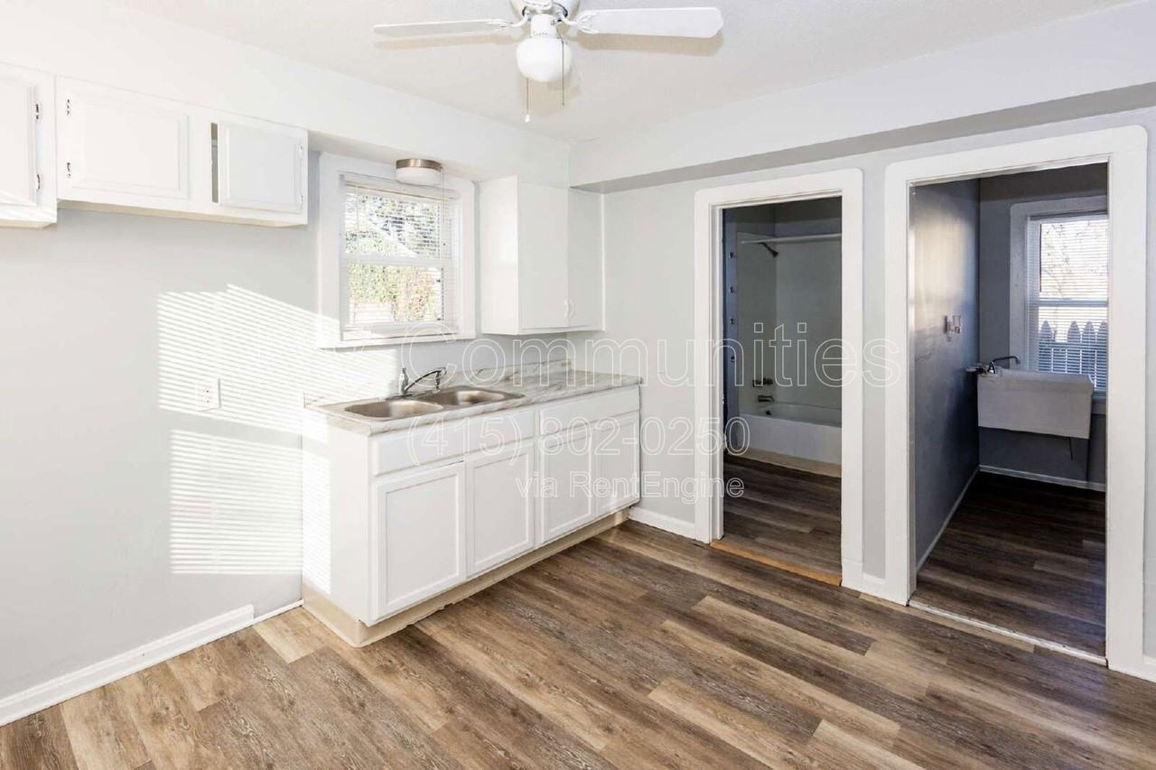 3132 W 33rd St - Photo 6 of 12