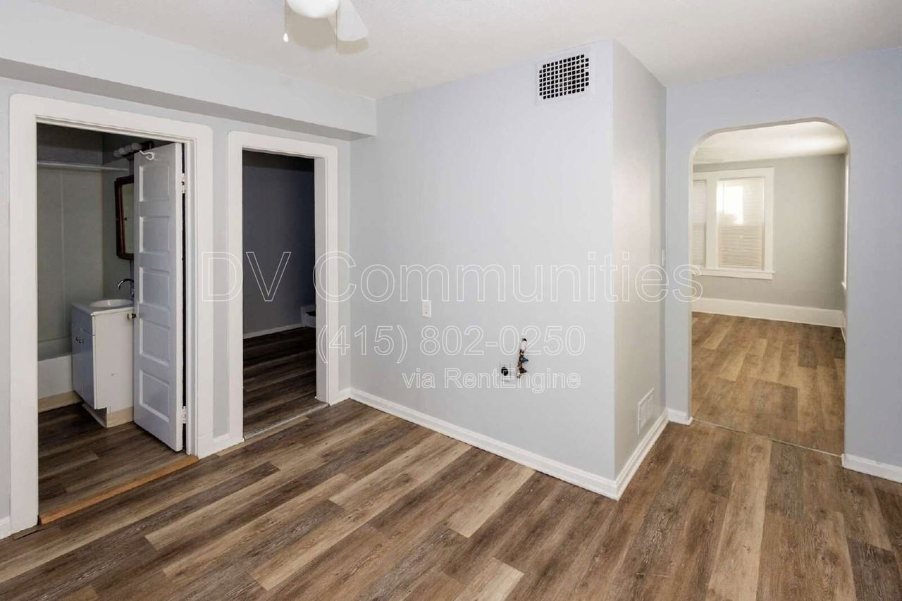 3132 W 33rd St - Photo 7 of 12