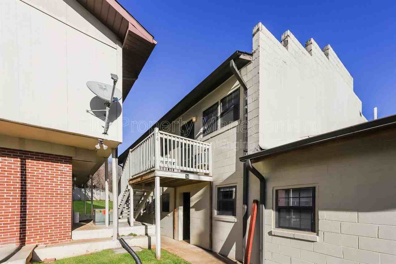 80 Jones Rd #14 - Photo 3 of 17