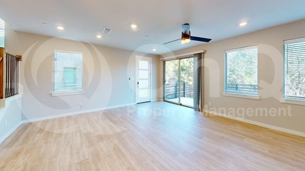 7332 Concha Dr - Photo 4 of 21