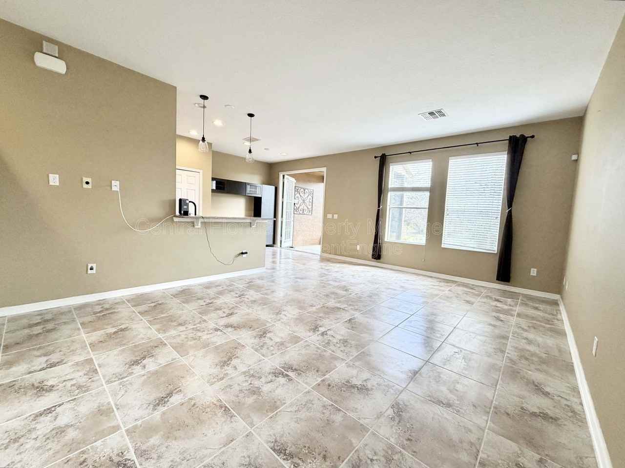 8409 Chamberlain Pl #1 - Photo 4 of 23