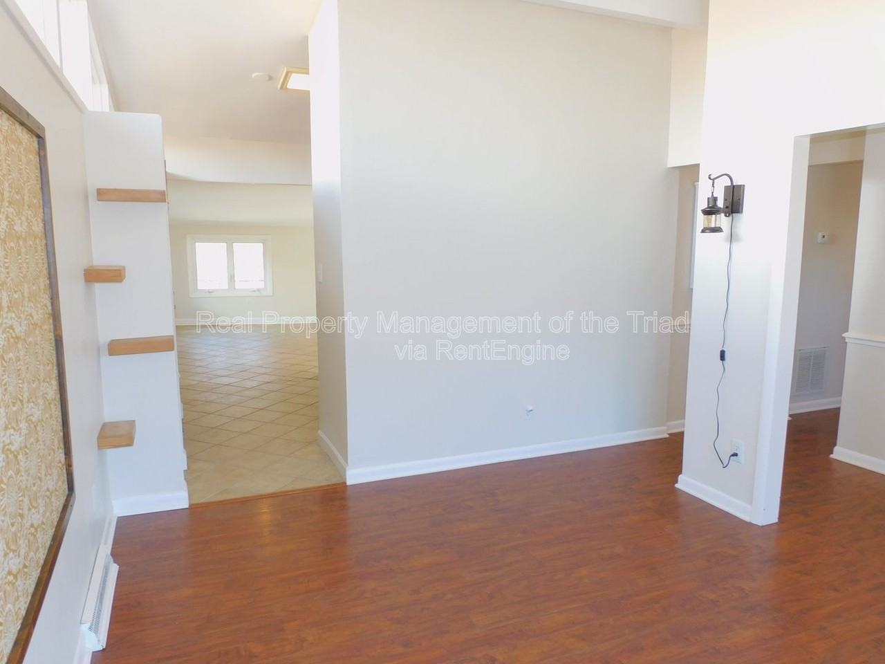 3110 Canterbury St - Photo 3 of 26