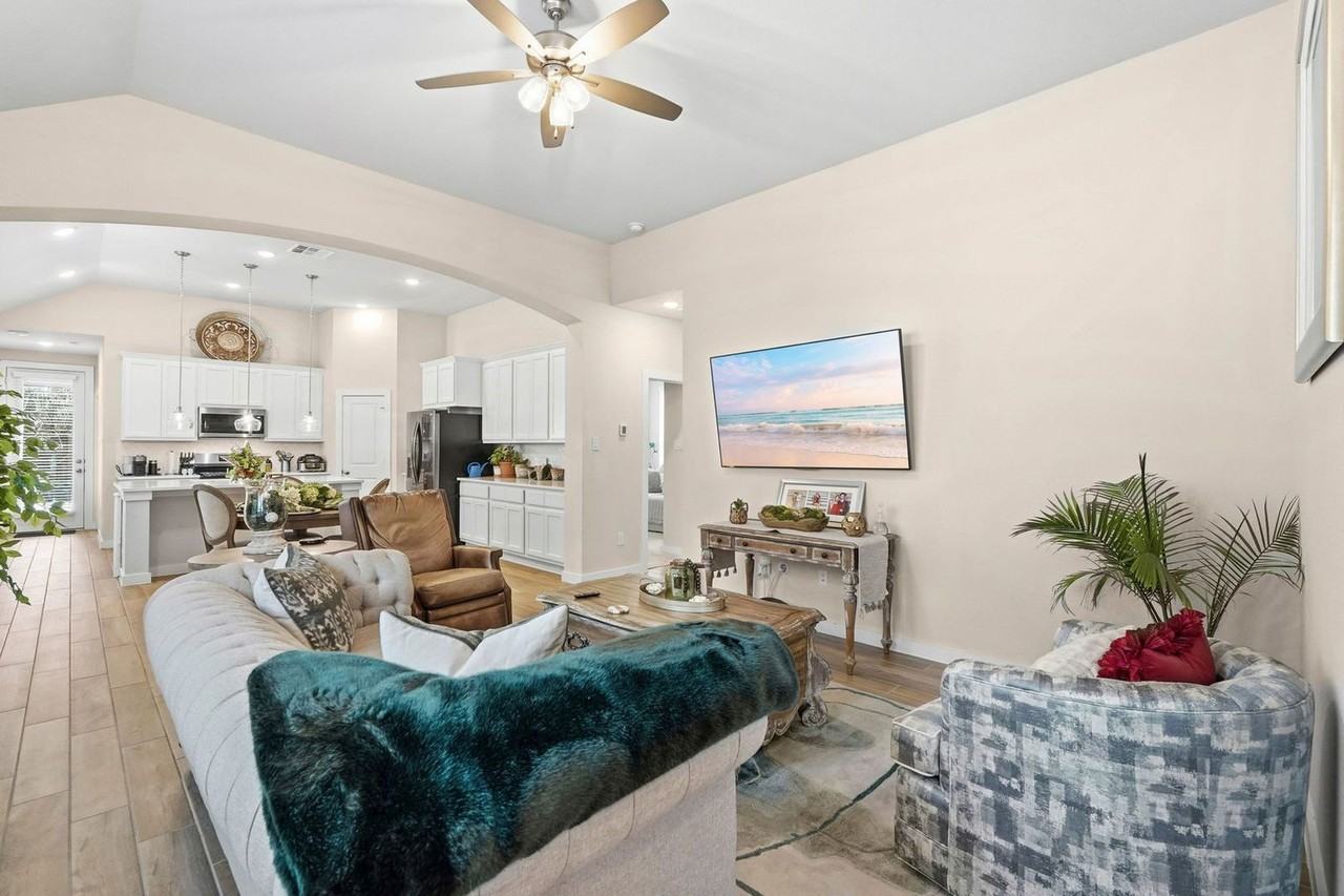 127 Lukewood Cir - Photo 6 of 25