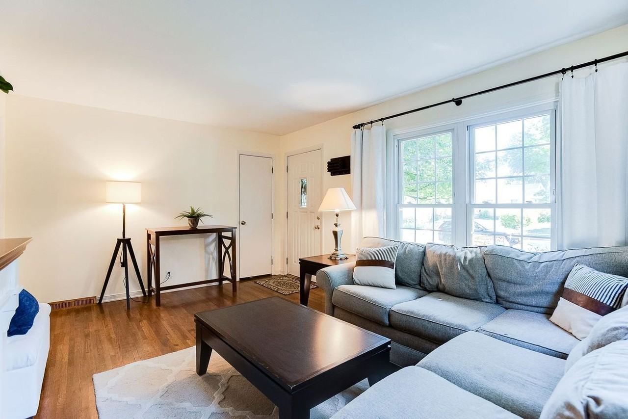 3020 Maryland Ave S - Photo 3 of 27