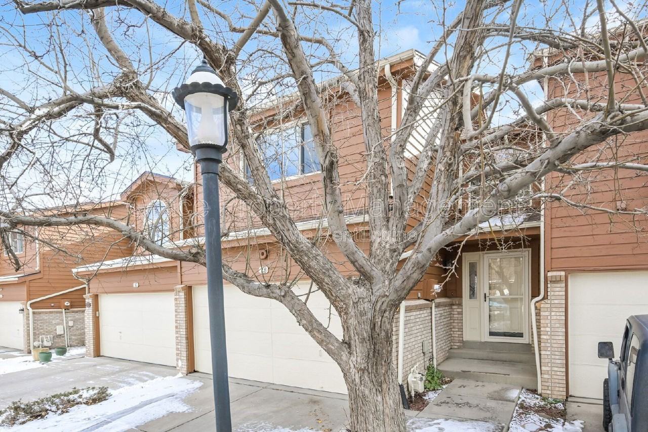 28 Ward Ct - Photo 2 of 21