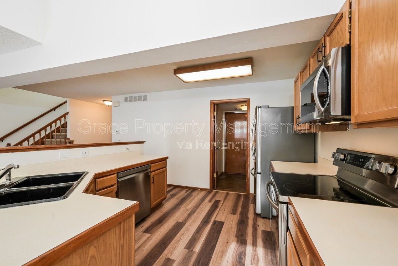 28 Ward Ct - Photo 7 of 21