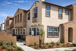 featured image of 40402 Calle Real