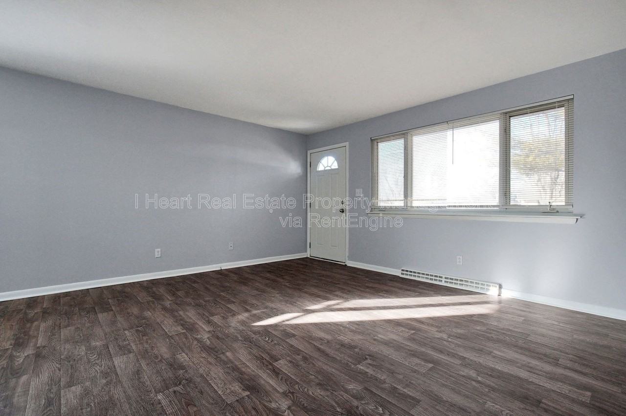 472 Buena Vista Ave #1 - Photo 6 of 25