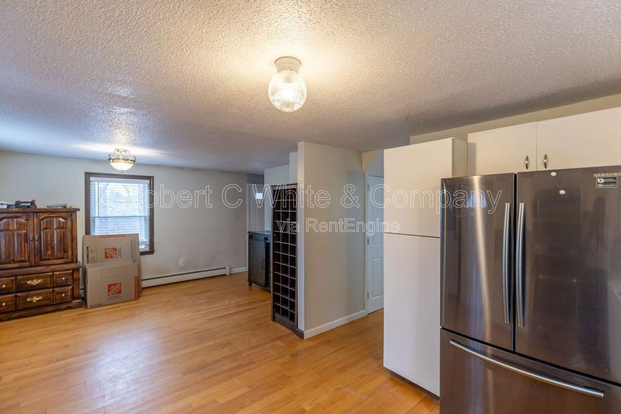 190 S Windham Rd - Photo 6 of 23