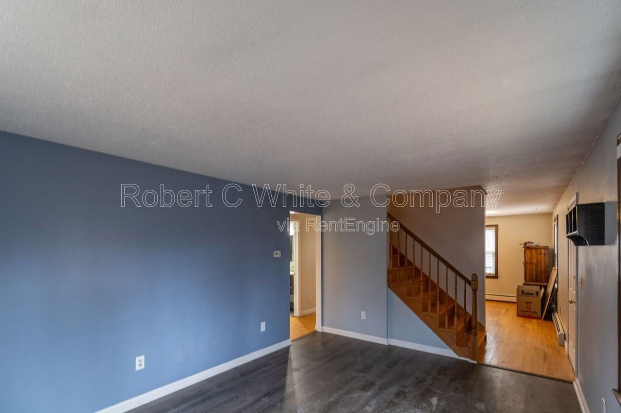 190 S Windham Rd - Photo 7 of 23